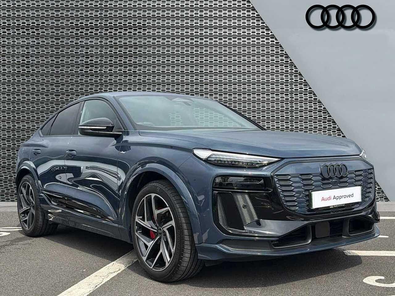 Main listing image - Audi Q6