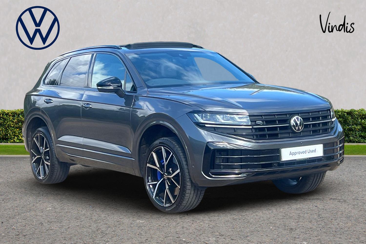 Main listing image - Volkswagen Touareg
