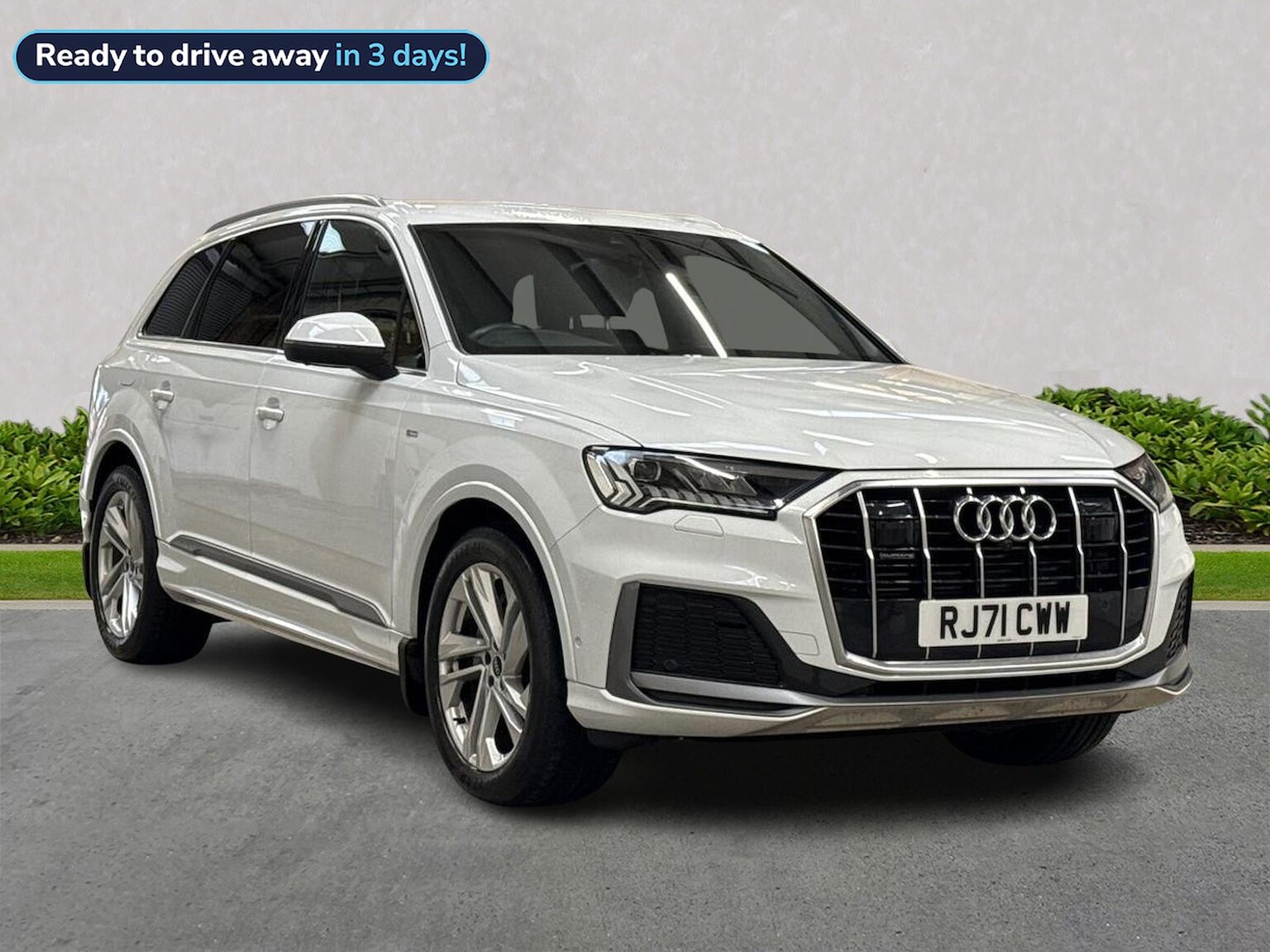 Main listing image - Audi Q7