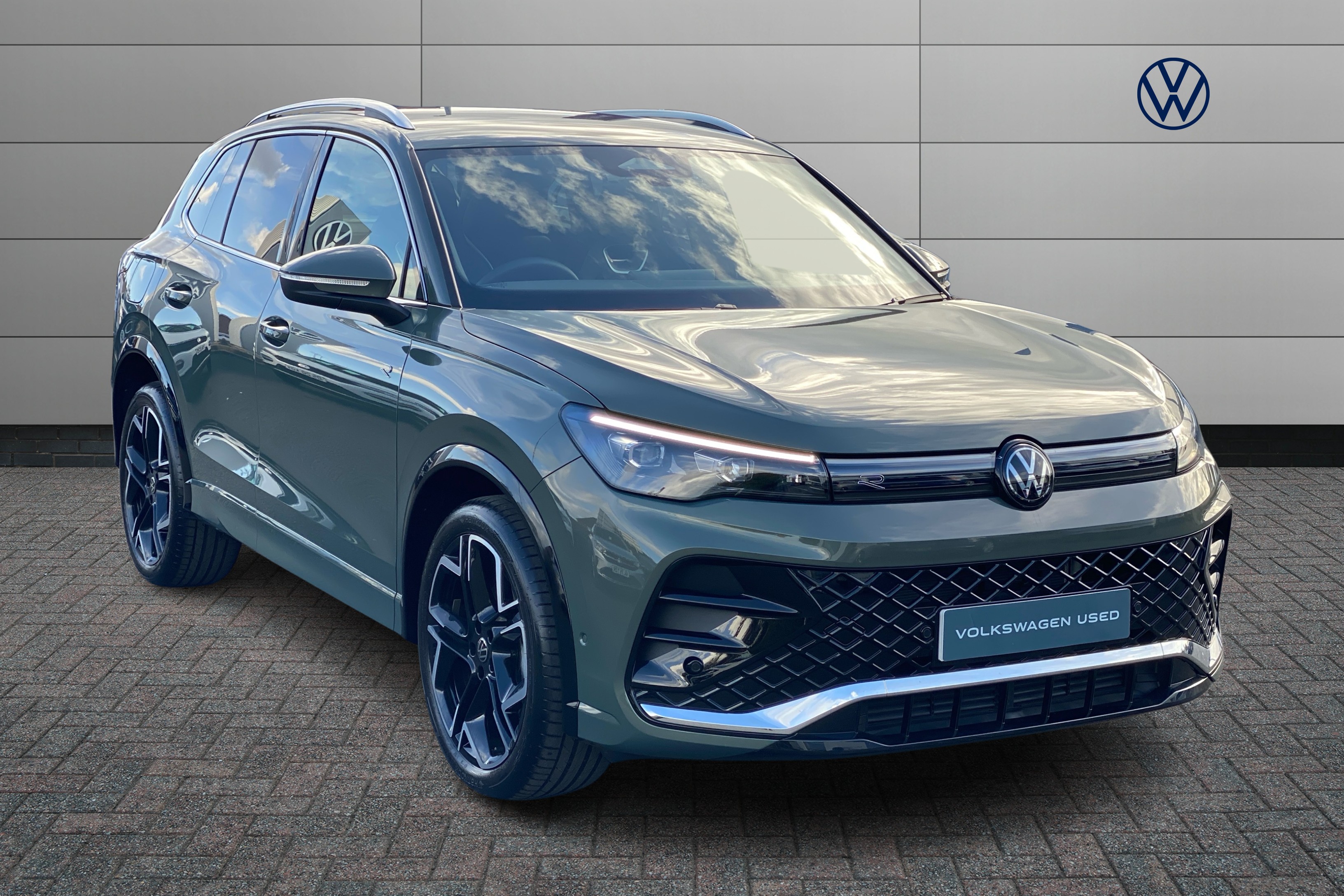 Main listing image - Volkswagen Tiguan