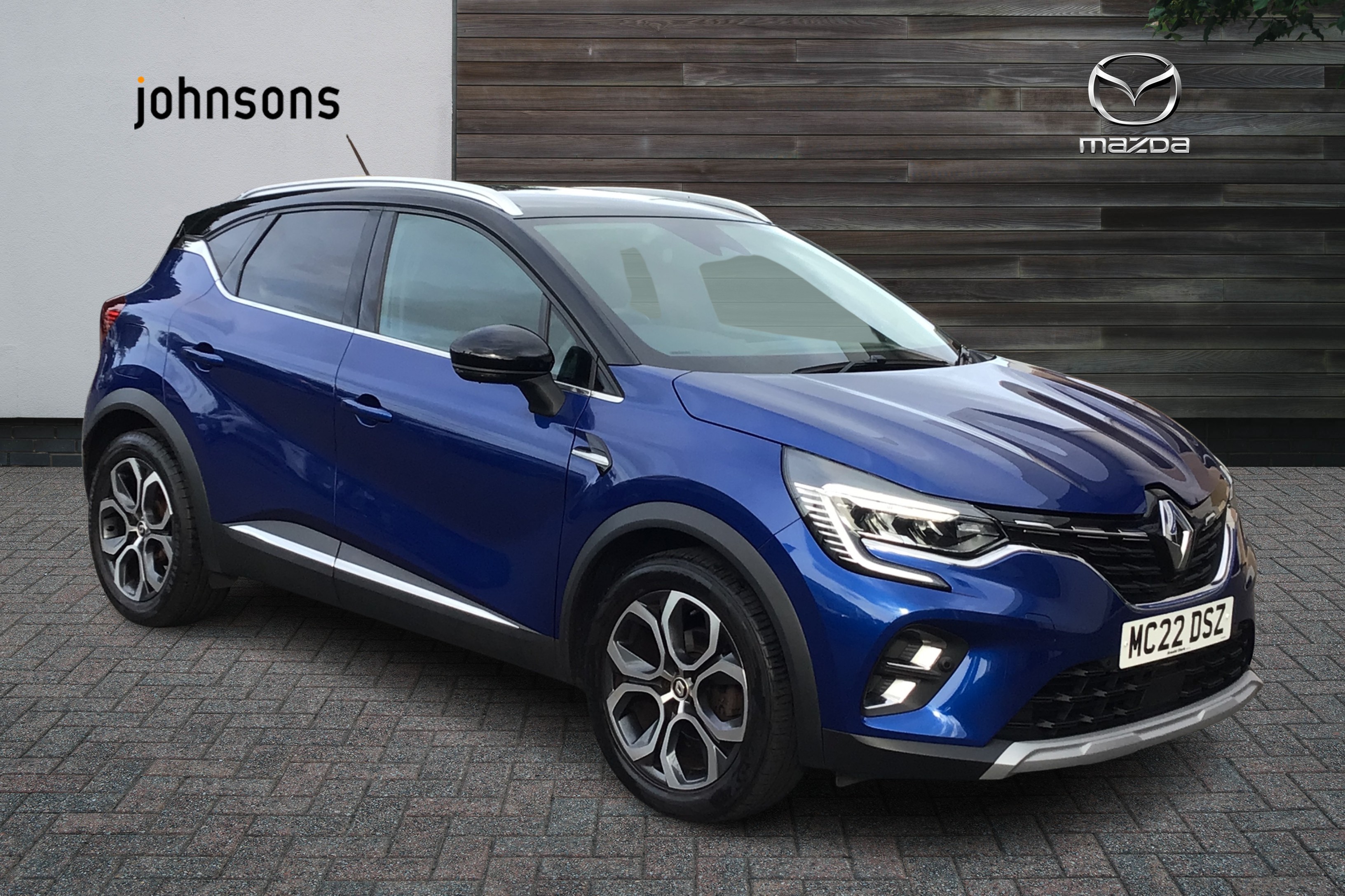 Main listing image - Renault Captur