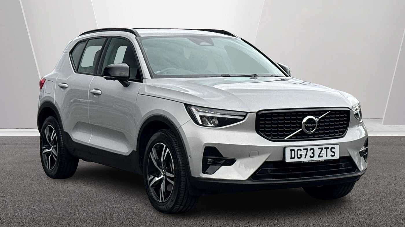 Main listing image - Volvo XC40