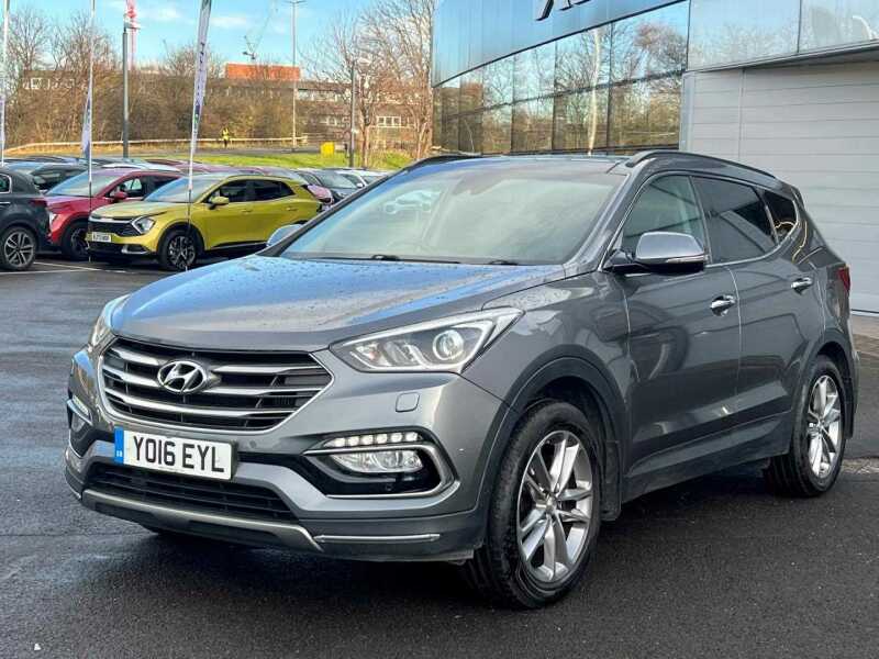 Main listing image - Hyundai Santa Fe