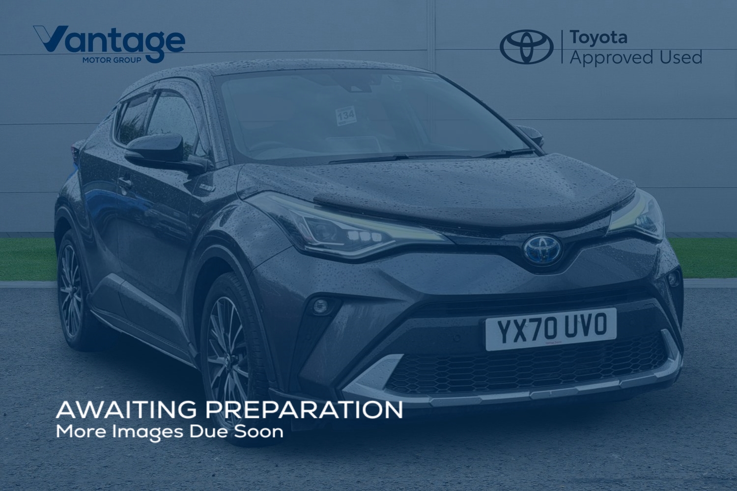 Main listing image - Toyota C-HR