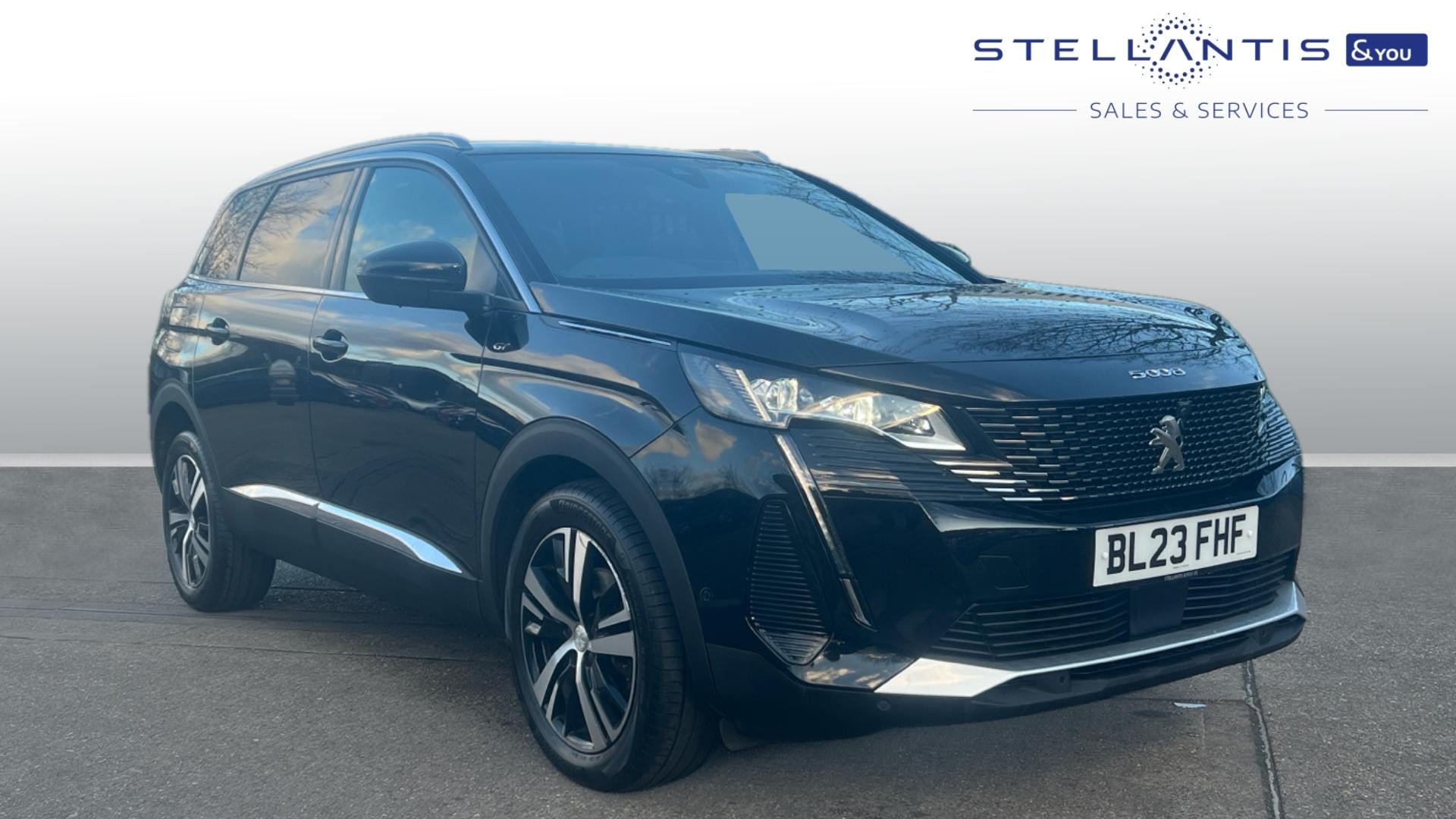 Main listing image - Peugeot 5008