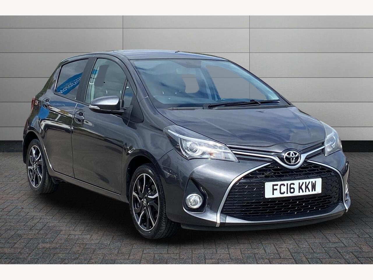 Main listing image - Toyota Yaris