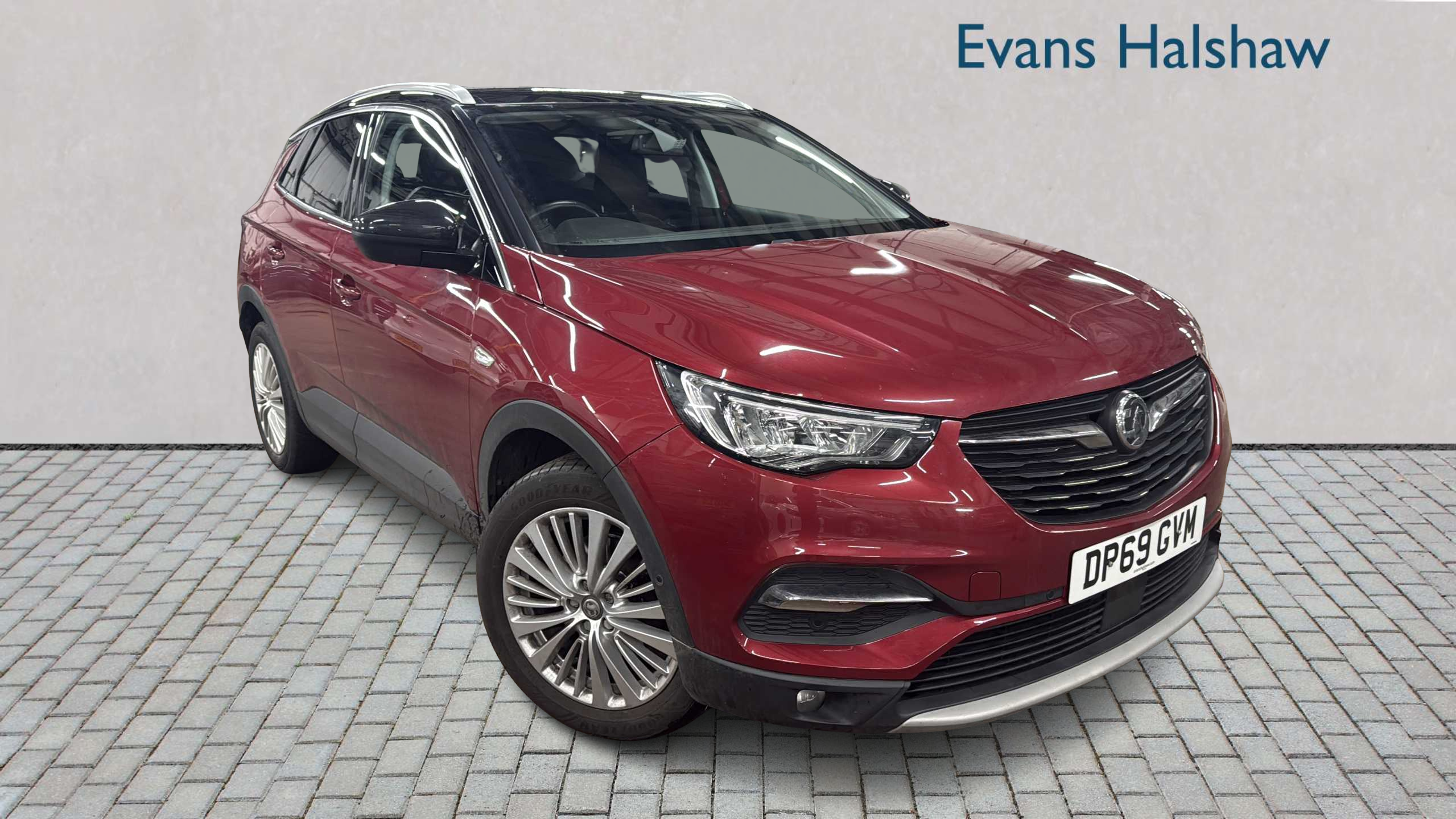 Main listing image - Vauxhall Grandland X