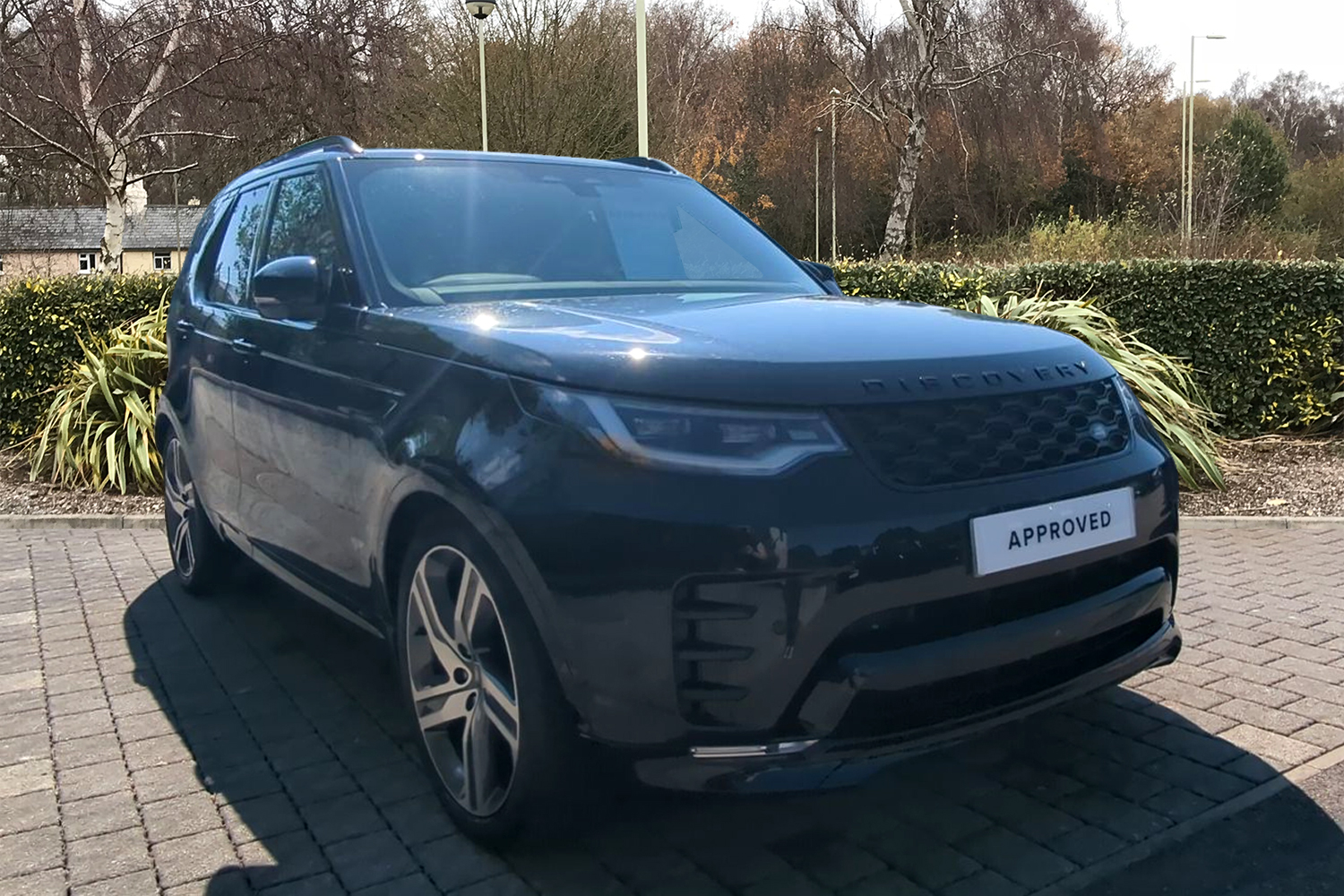 Main listing image - Land Rover Discovery