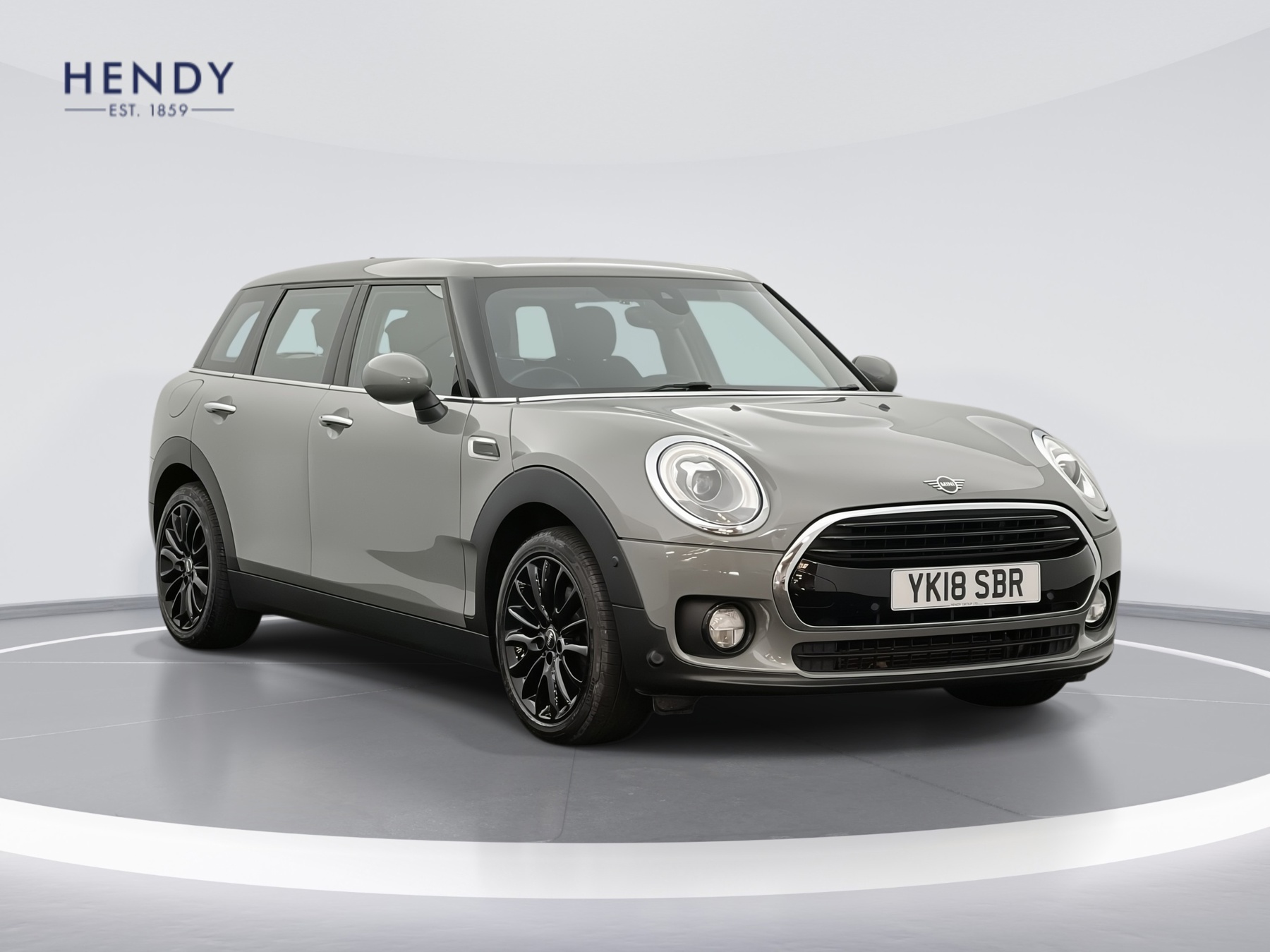 Main listing image - MINI Clubman