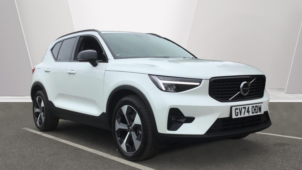 Main listing image - Volvo XC40