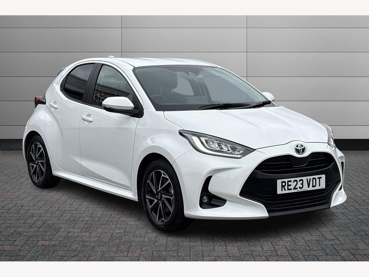 Main listing image - Toyota Yaris