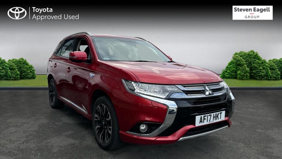 Main listing image - Mitsubishi Outlander