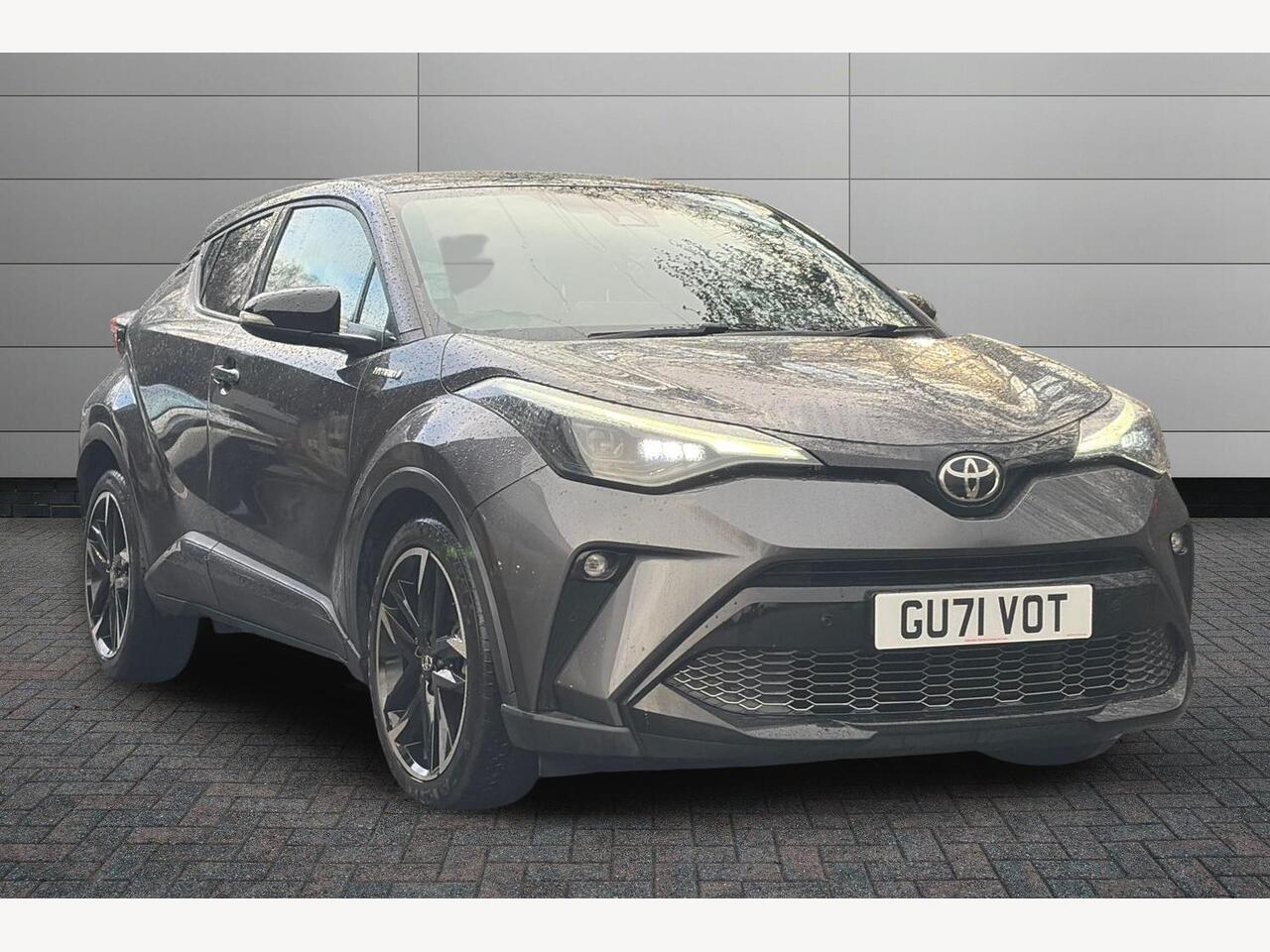 Main listing image - Toyota C-HR