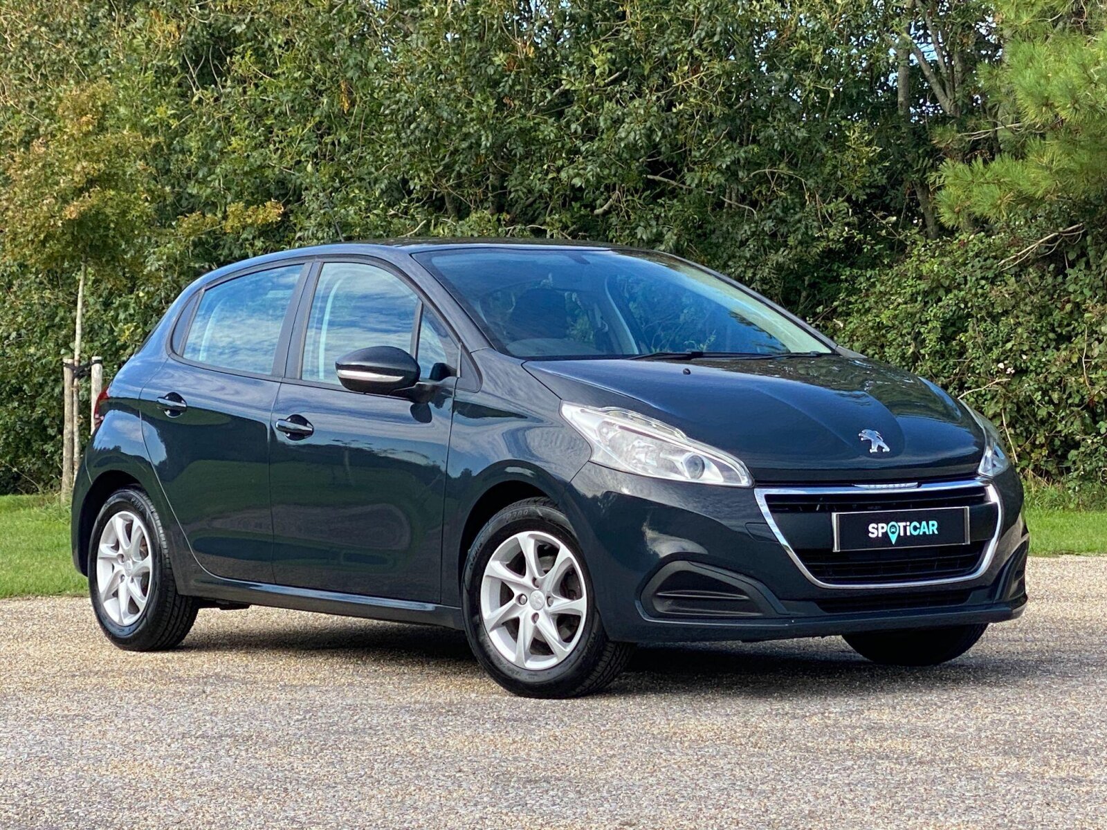 Main listing image - Peugeot 208