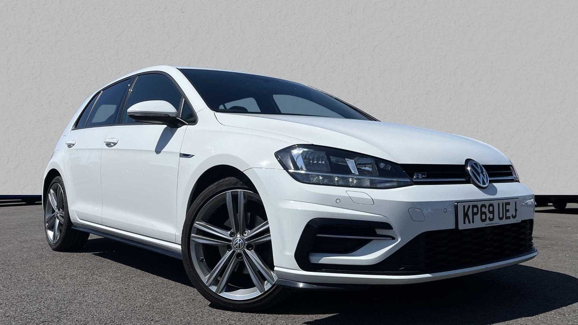 Main listing image - Volkswagen Golf