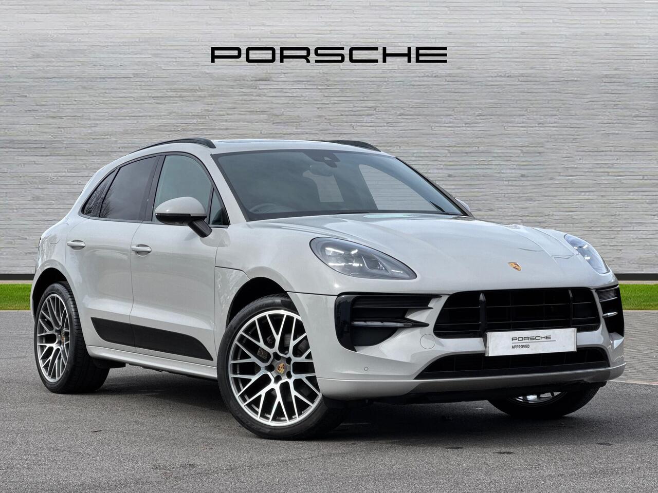 Main listing image - Porsche Macan