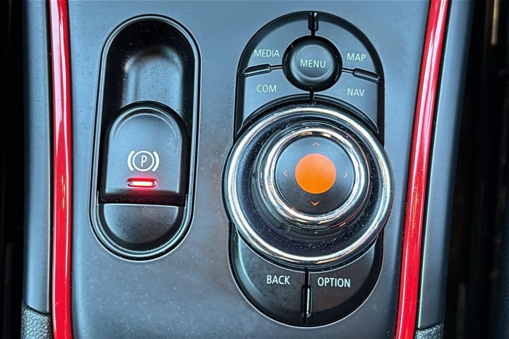 Main listing image - MINI Countryman