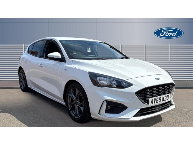 Main listing image - Ford Focus