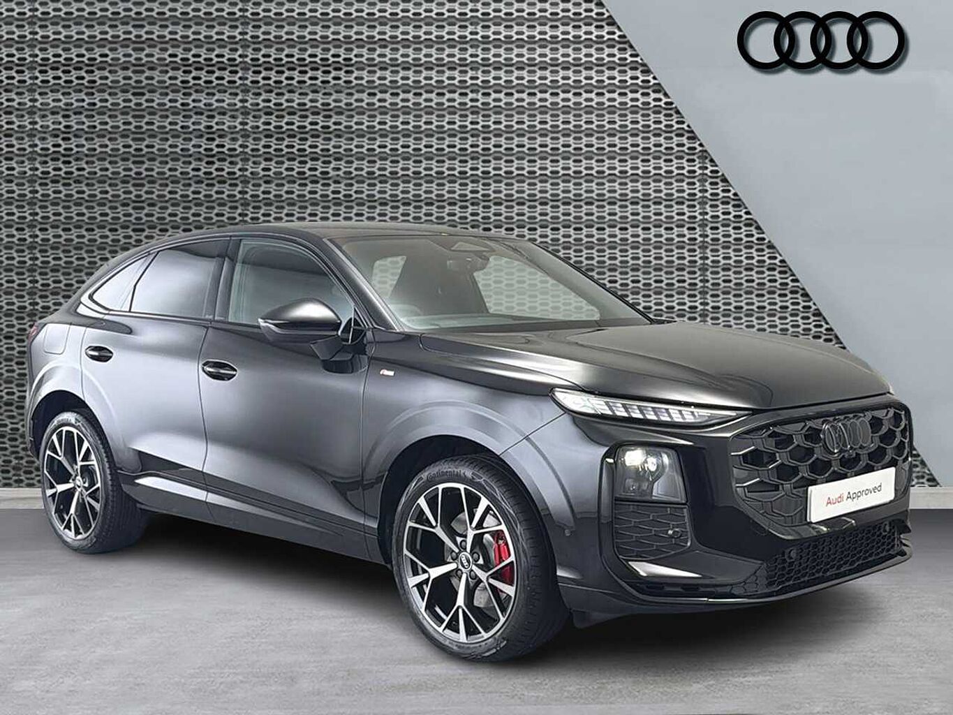 Main listing image - Audi Q3