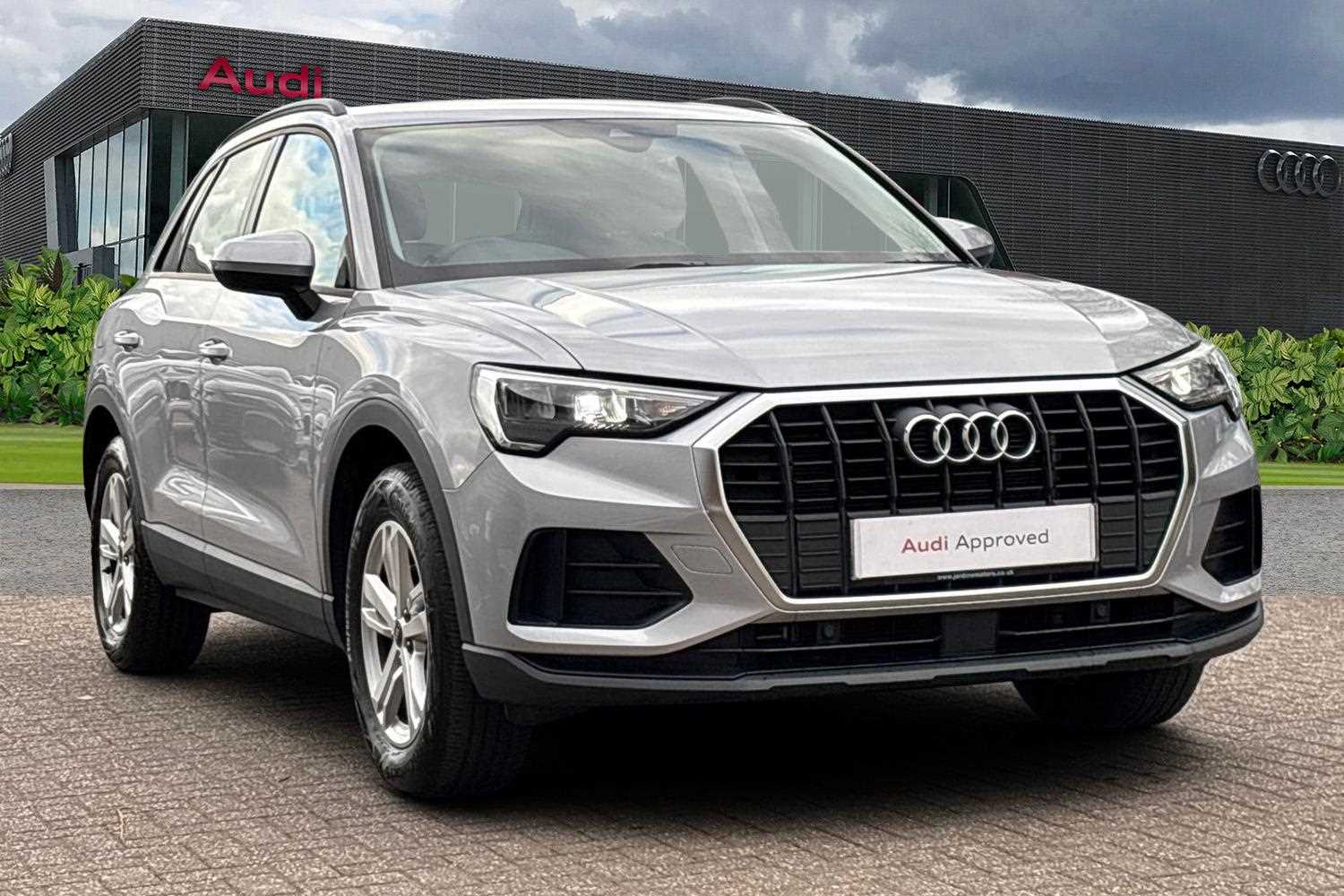 Main listing image - Audi Q3