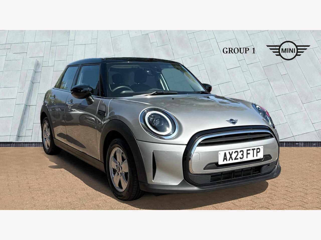 Main listing image - MINI Hatchback 5dr