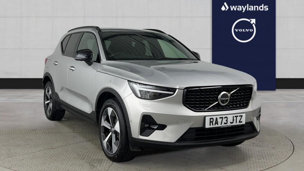 Main listing image - Volvo XC40