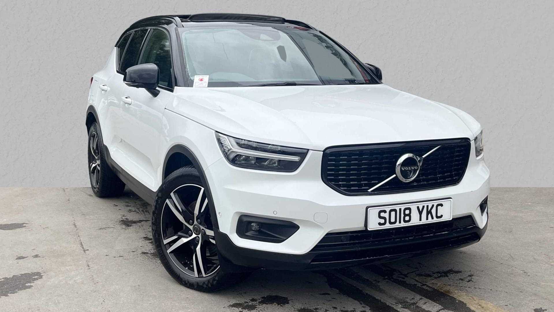 Main listing image - Volvo XC40