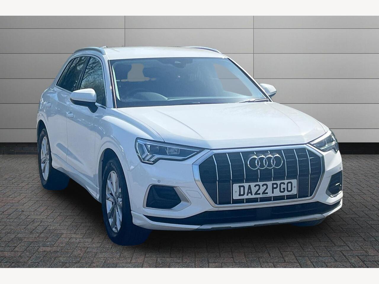 Main listing image - Audi Q3
