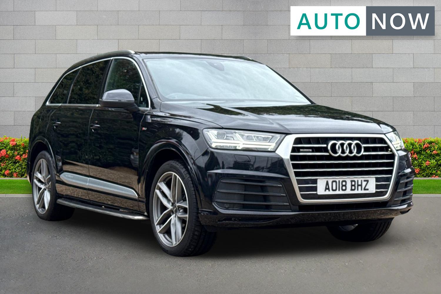 Main listing image - Audi Q7