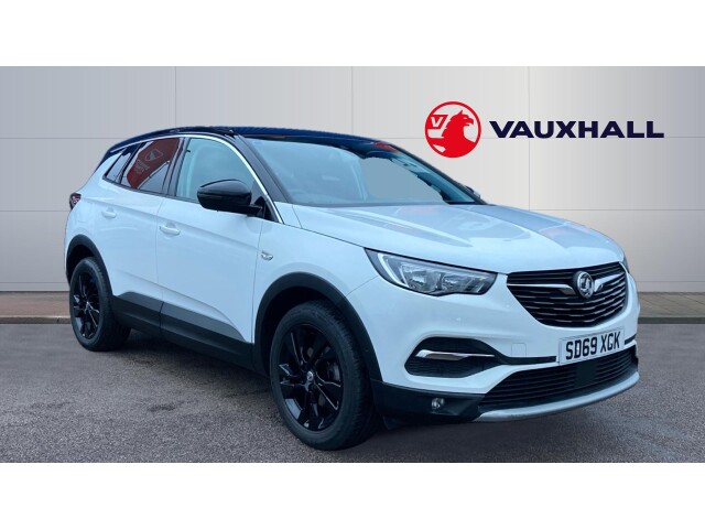 Main listing image - Vauxhall Grandland X