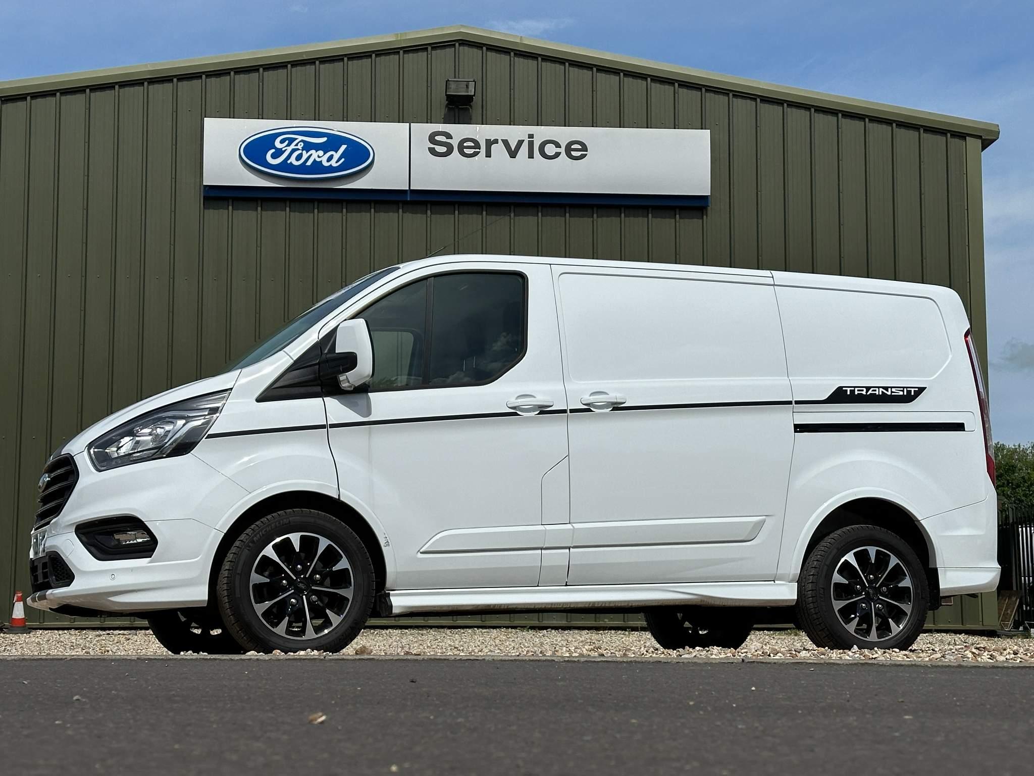 Main listing image - Ford Transit Custom