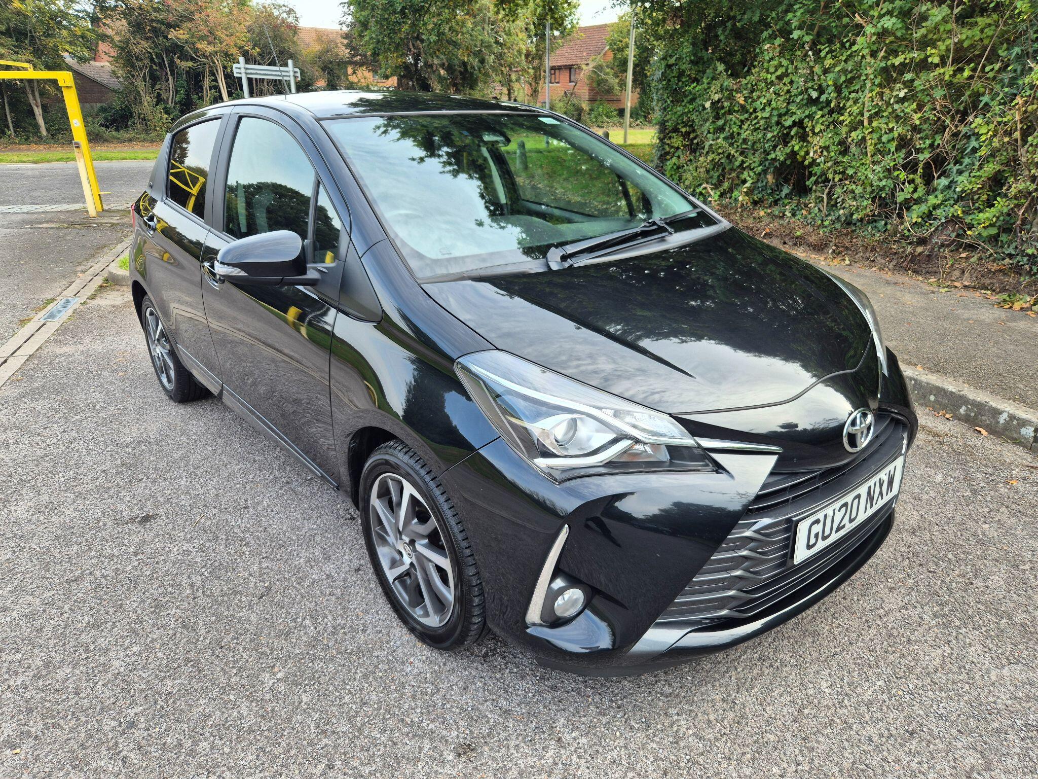 Main listing image - Toyota Yaris