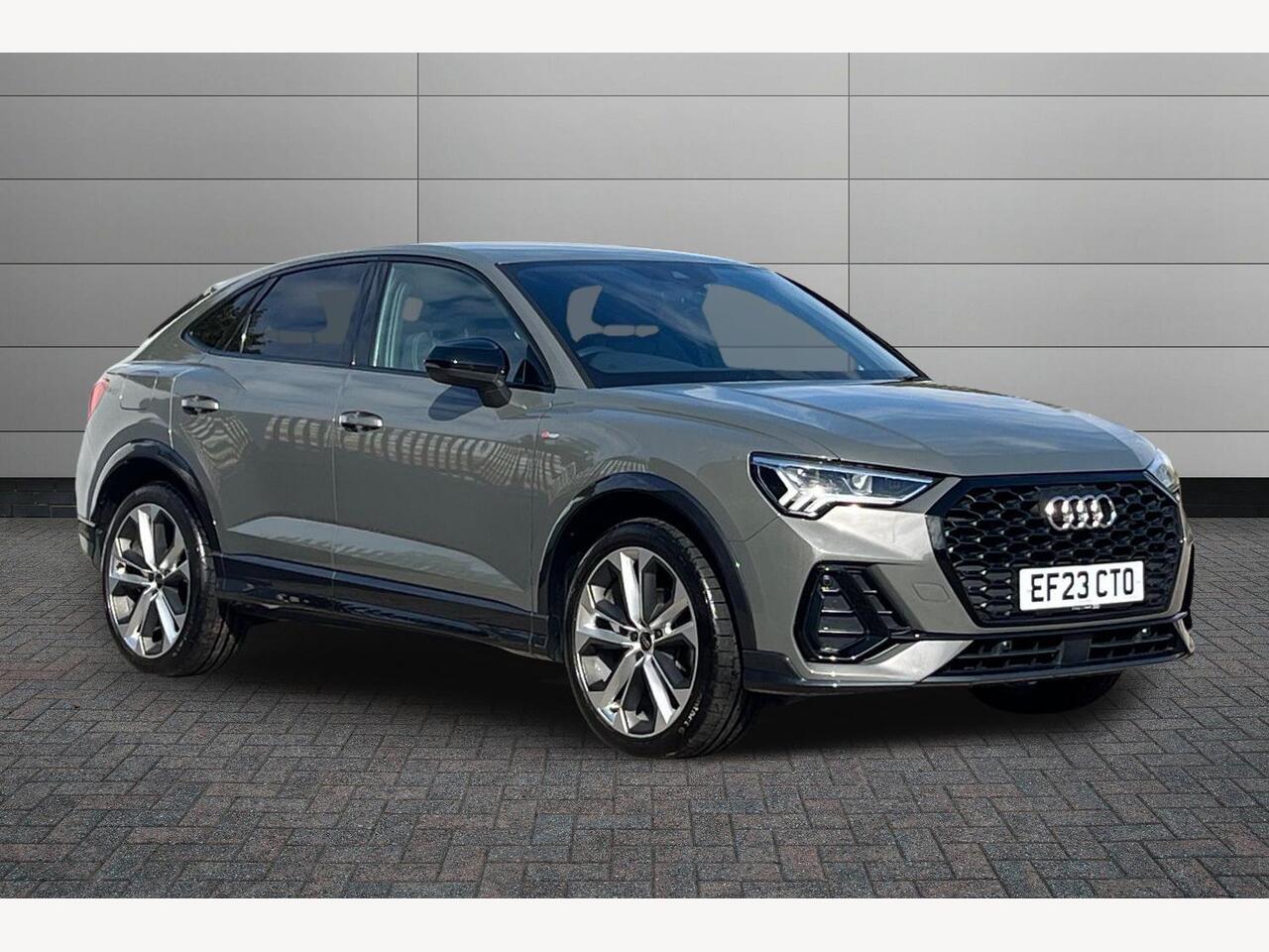 Main listing image - Audi Q3
