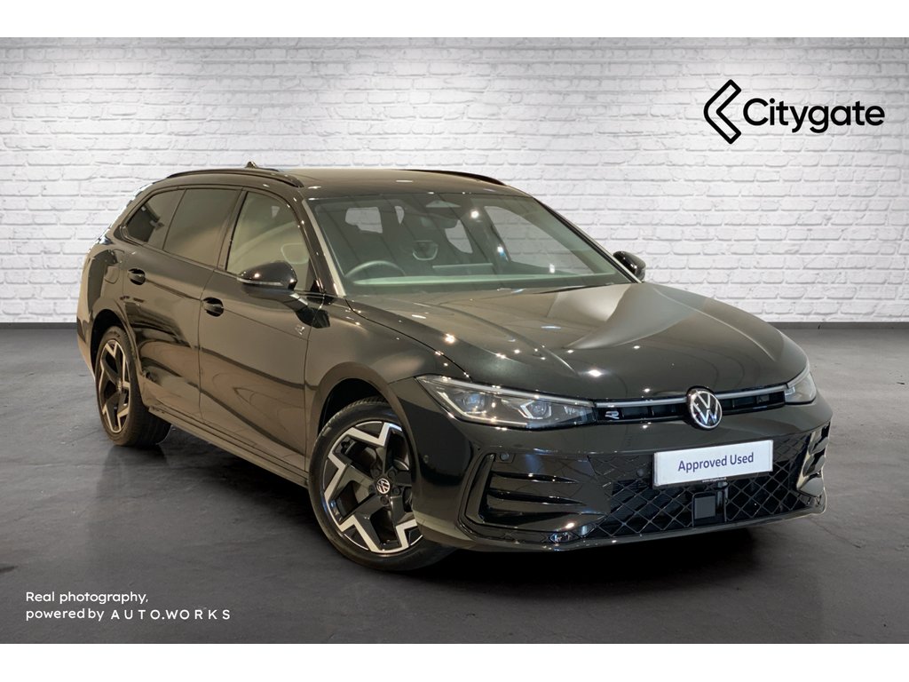 Main listing image - Volkswagen Passat