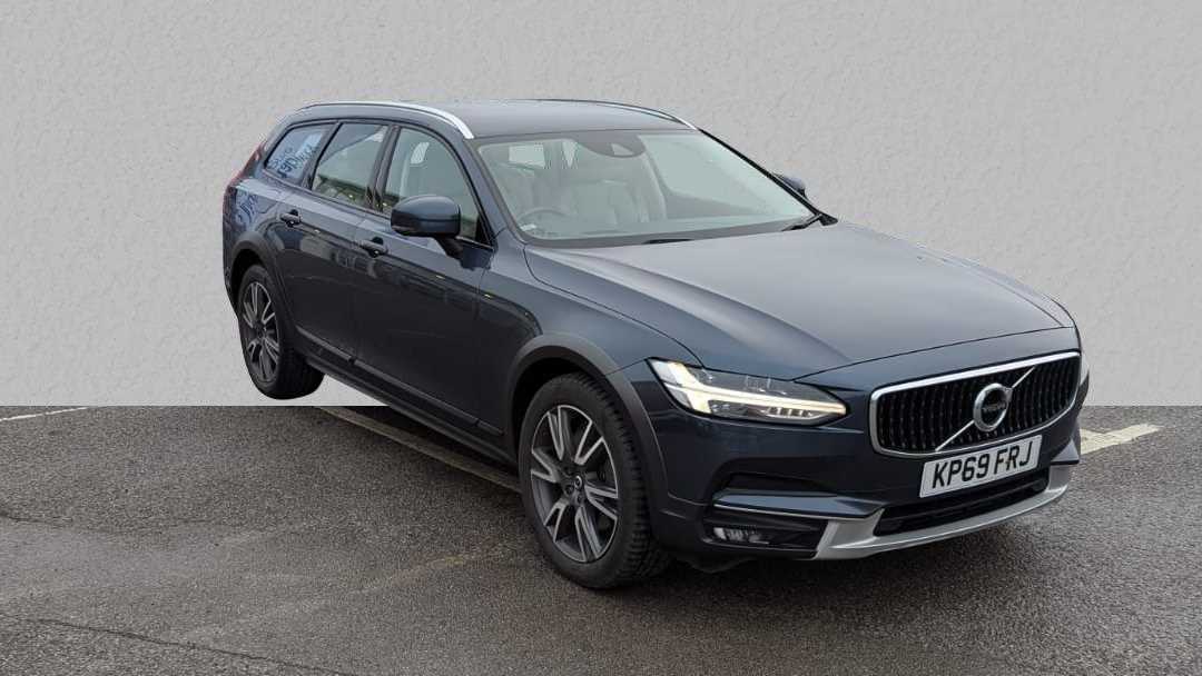 Main listing image - Volvo V90 Cross Country