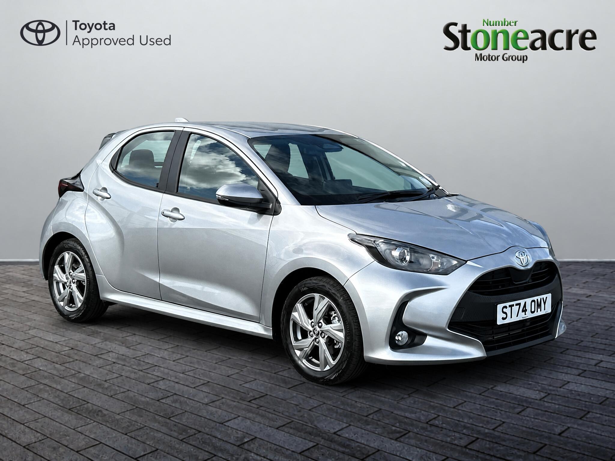 Main listing image - Toyota Yaris