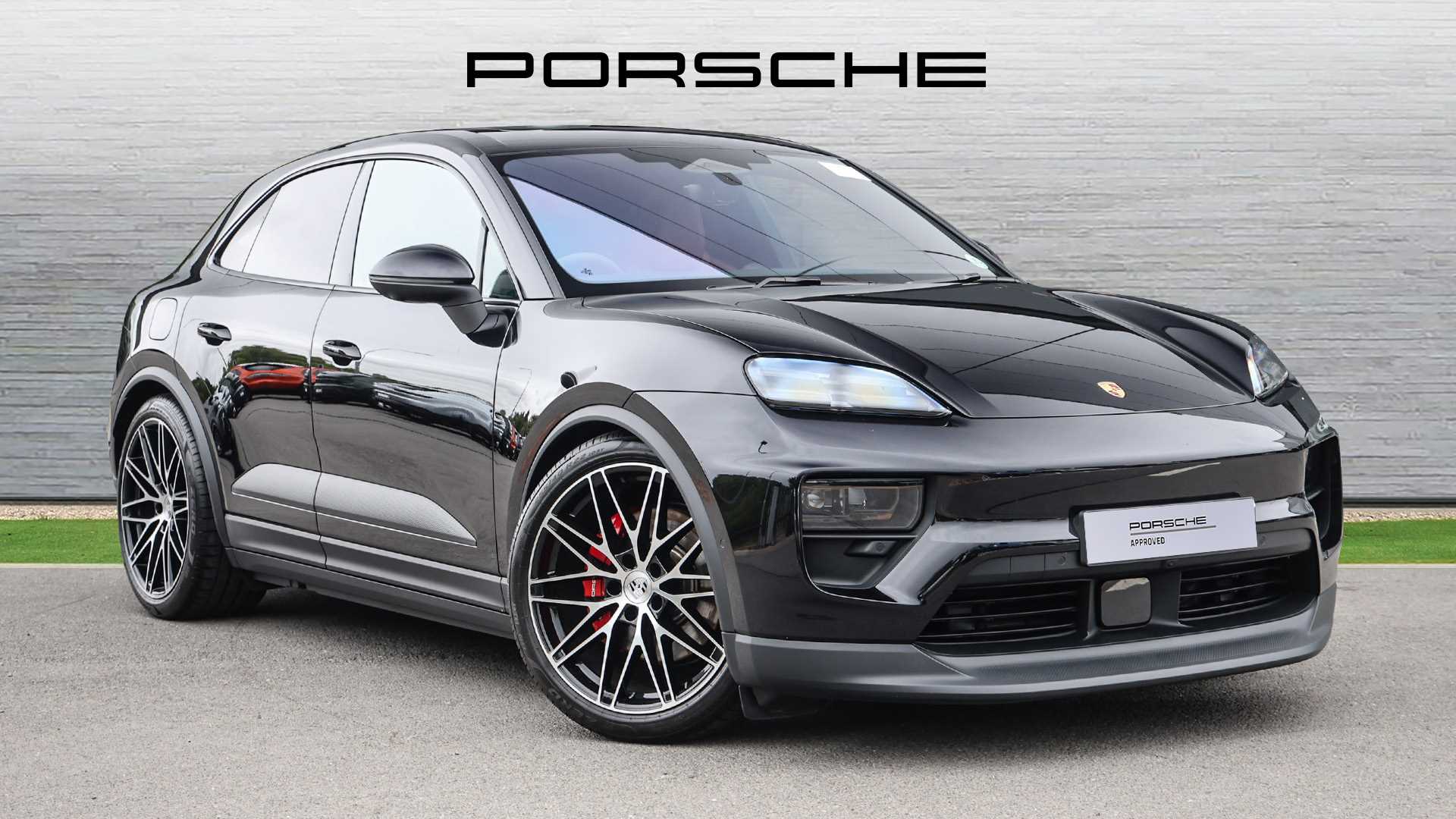 Main listing image - Porsche Macan
