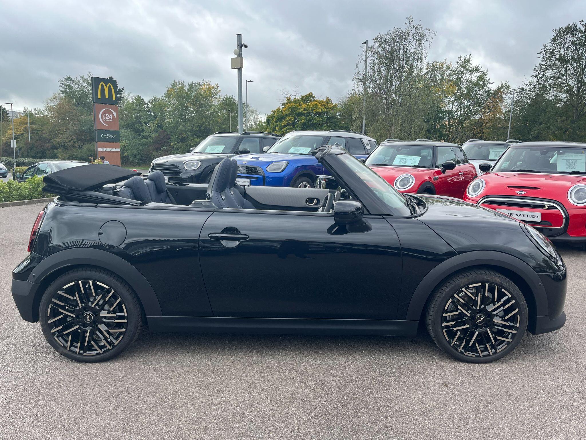 Main listing image - MINI Convertible