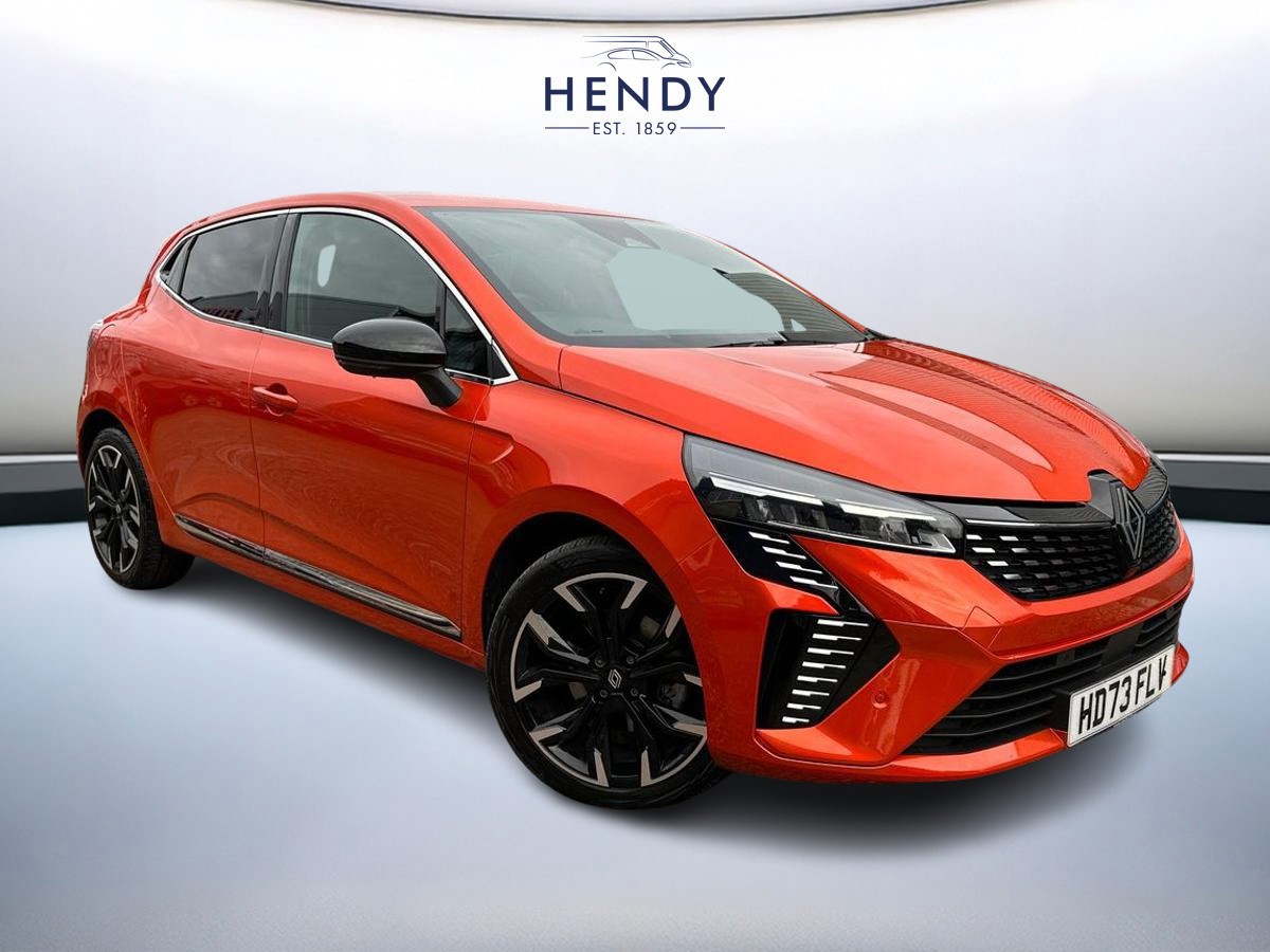 Main listing image - Renault Clio