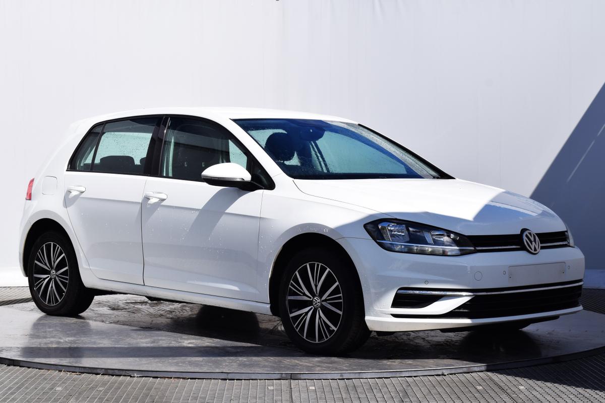 Main listing image - Volkswagen Golf