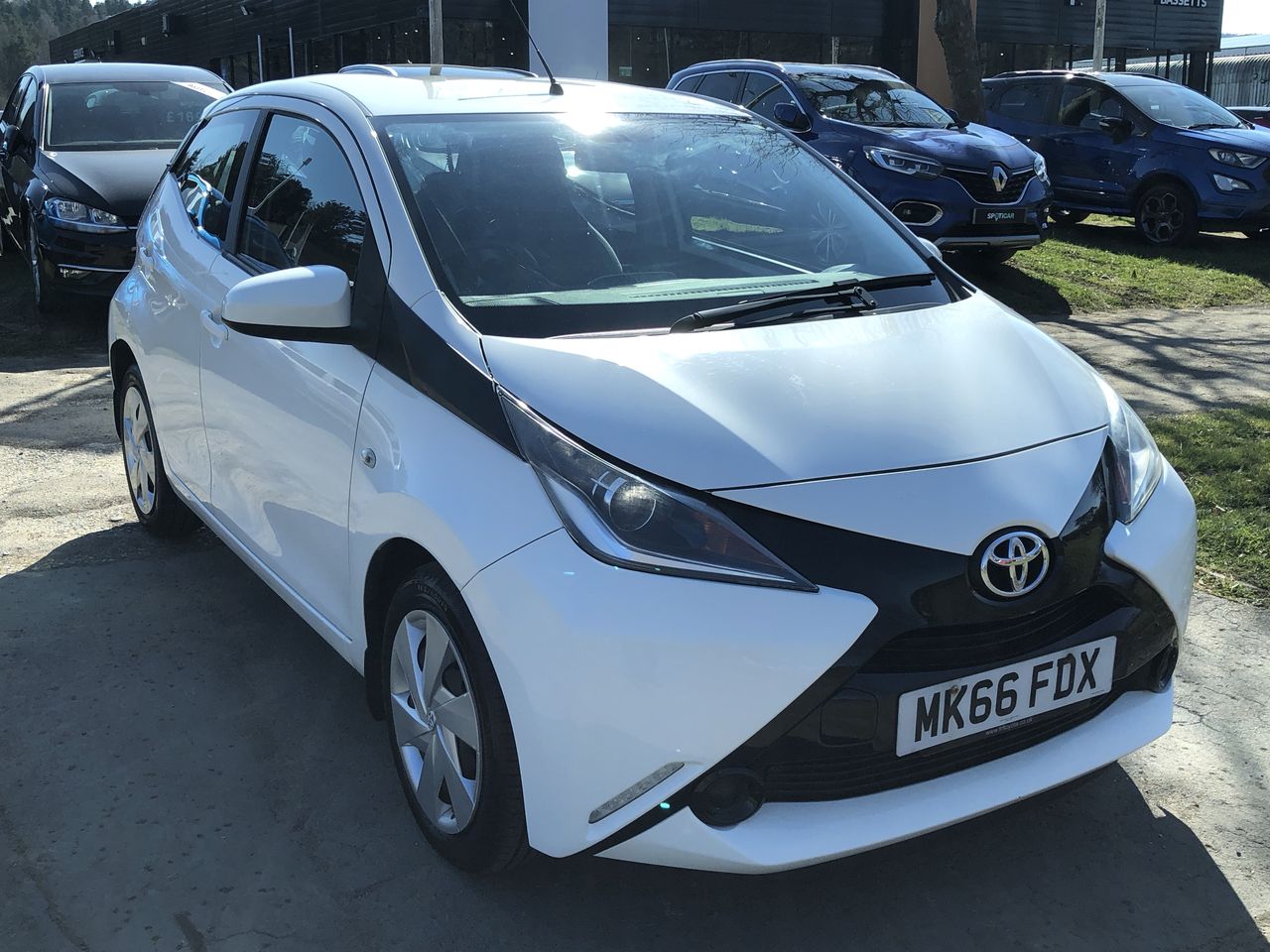 Main listing image - Toyota Aygo