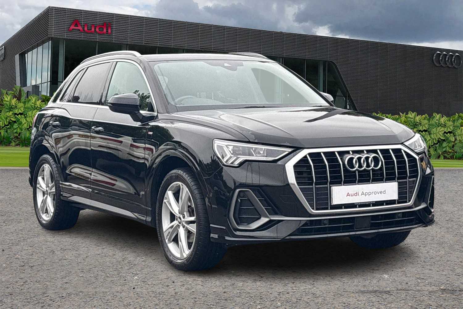 Main listing image - Audi Q3