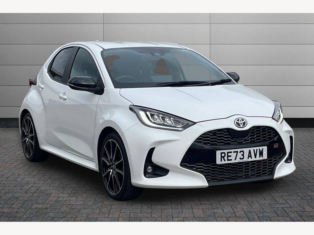Main listing image - Toyota Yaris