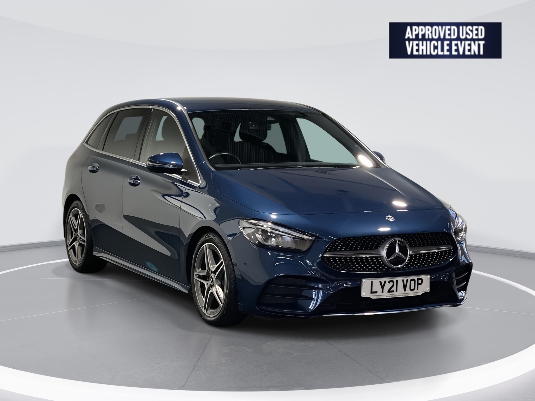 Main listing image - Mercedes-Benz B-Class