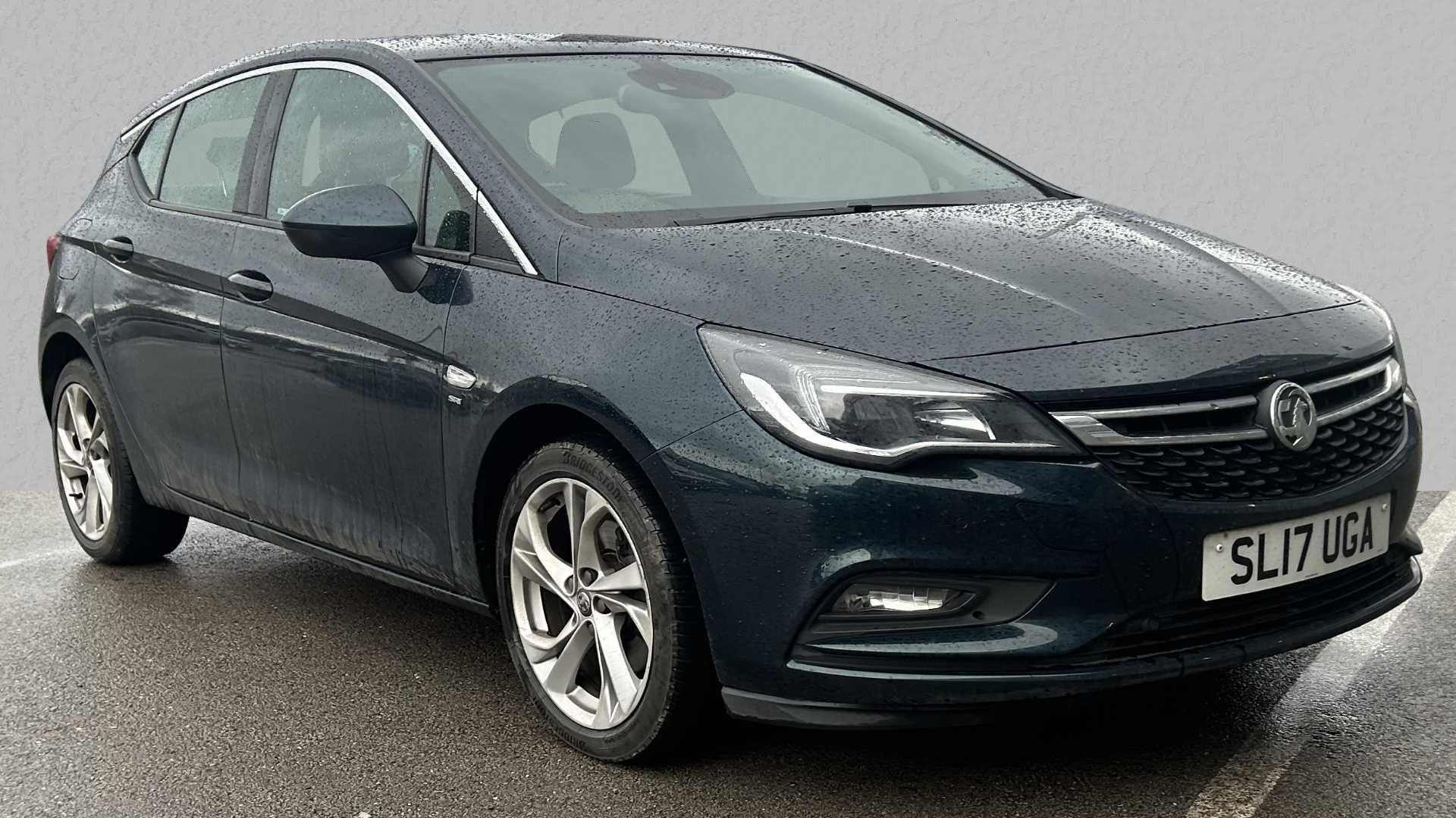 Main listing image - Vauxhall Astra