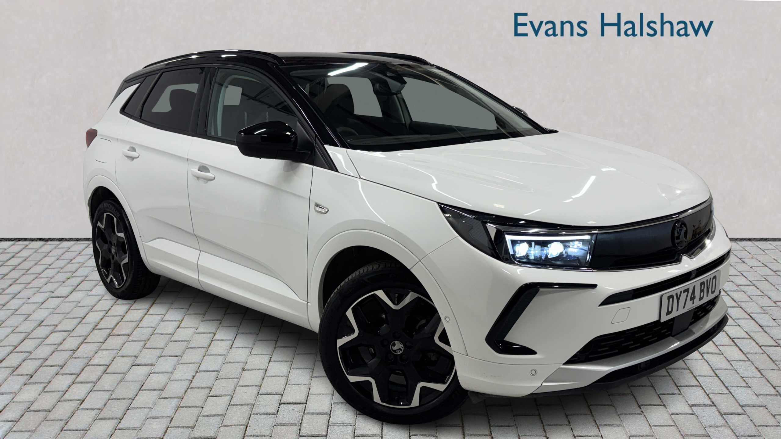 Main listing image - Vauxhall Grandland