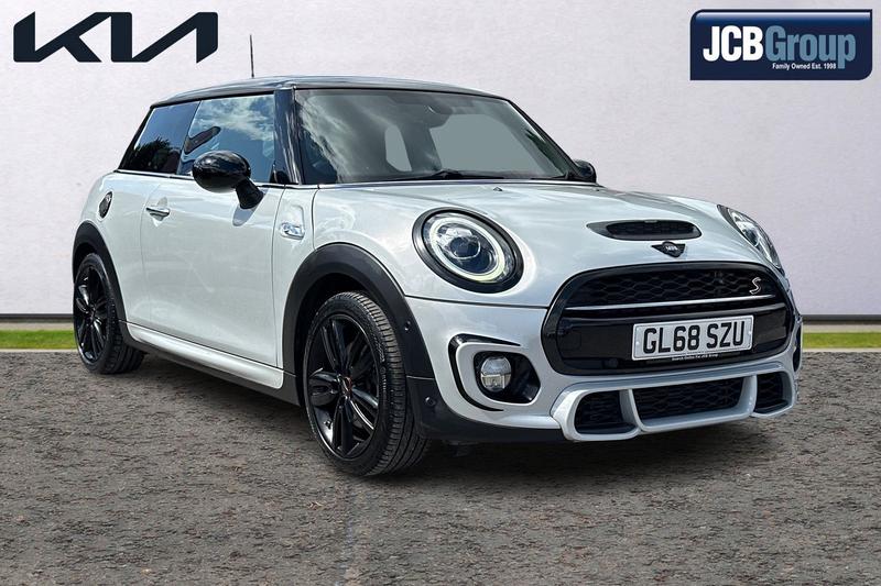 Main listing image - MINI Hatchback