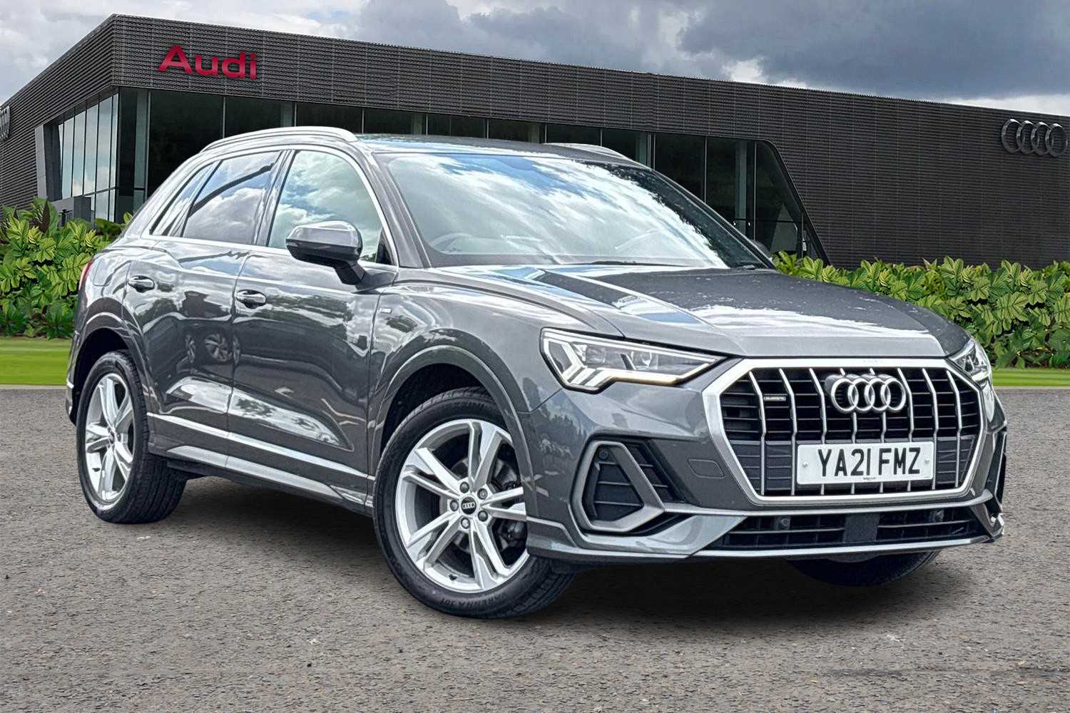 Main listing image - Audi Q3