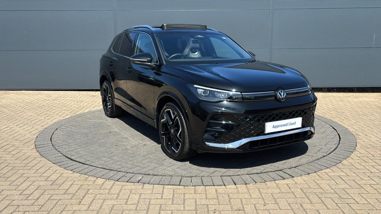 Main listing image - Volkswagen Tiguan