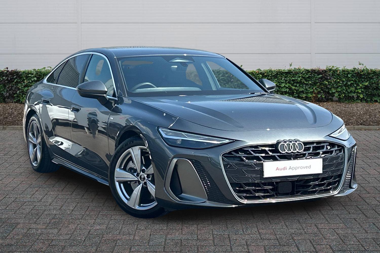 Main listing image - Audi A6
